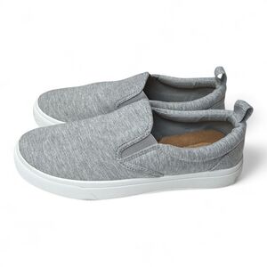 Maurice’s Shoe Women's 9.5 M Kate Slip On Sneaker Gray Casual Comfort